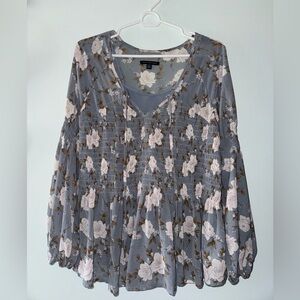 American Eagle floral tie front blouse